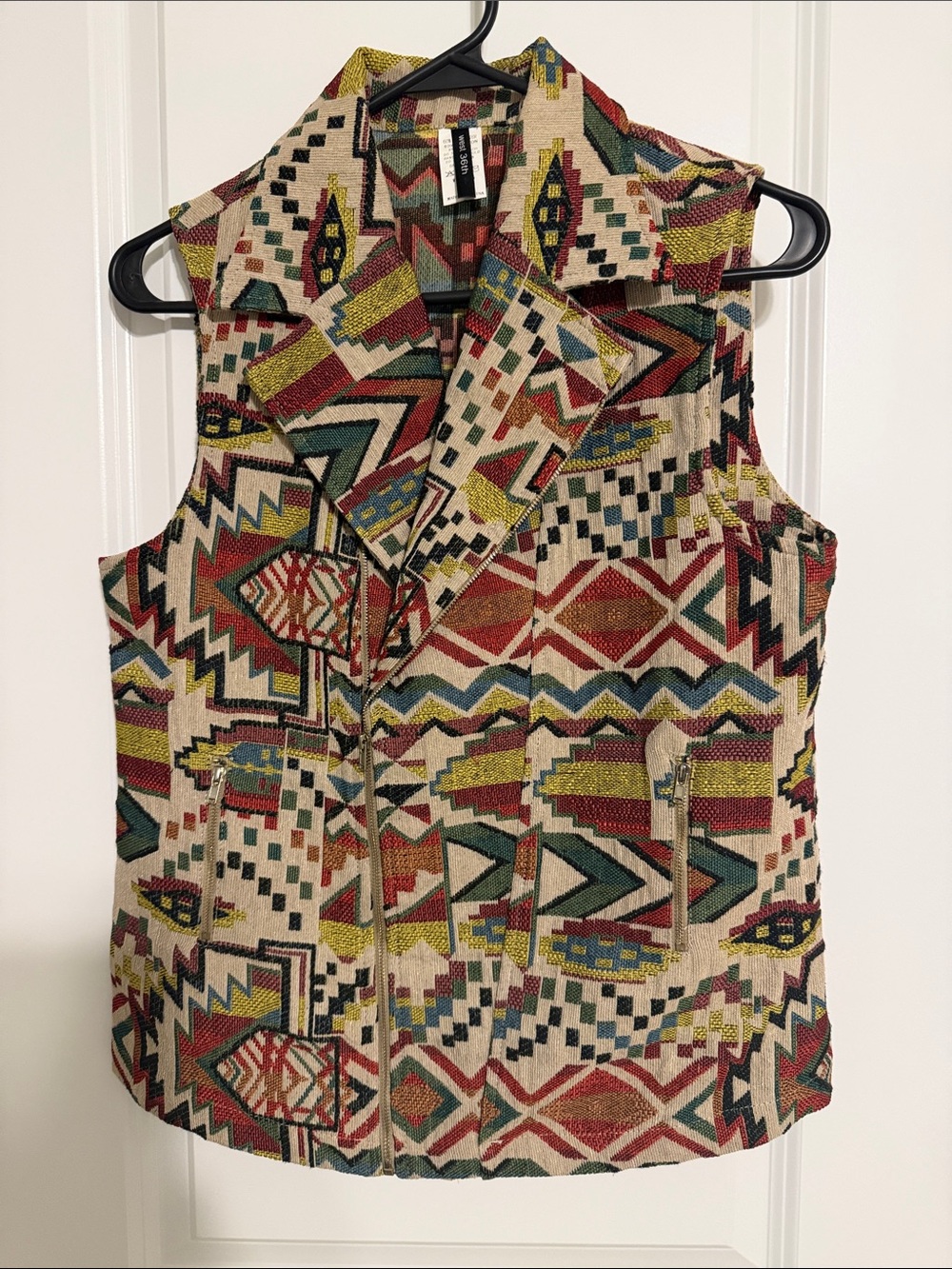 Aztec-Print Sleeveless Tunic Vest in Multi-Color